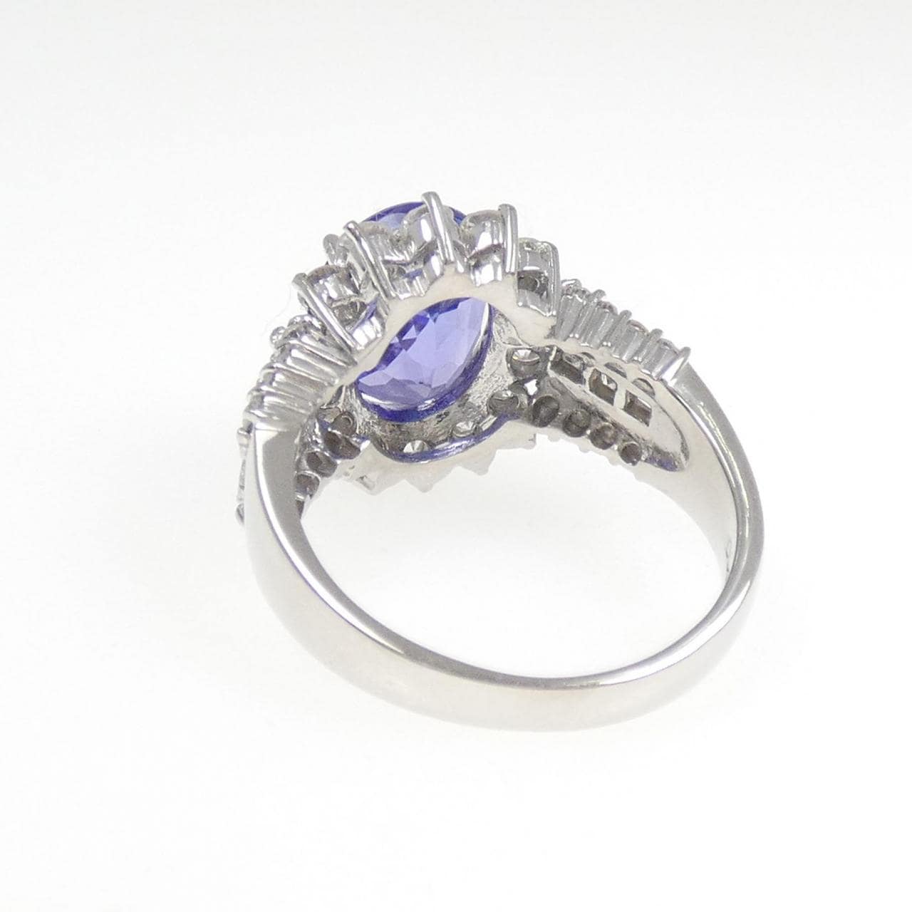 PT900 タンザナイト リング 3.81CT