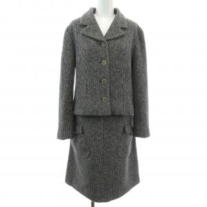 【ヴィンテージ】シャネル CHANEL P18650V10570 01A. スーツ