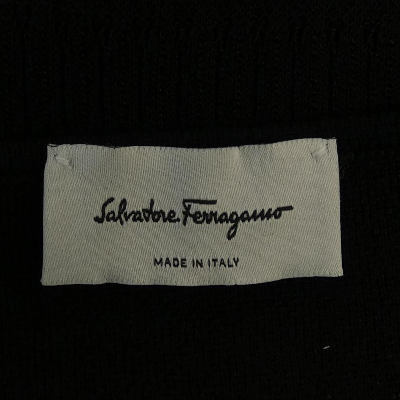 サルヴァトーレフェラガモ SALVATORE FERRAGAMO ワンピース