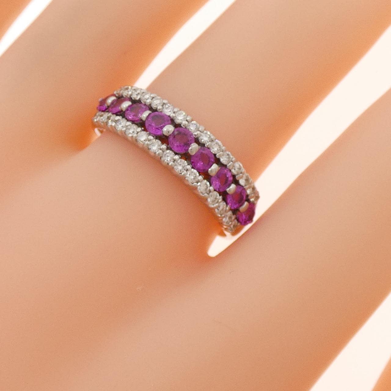 K18WG ルビー リング 0.77CT