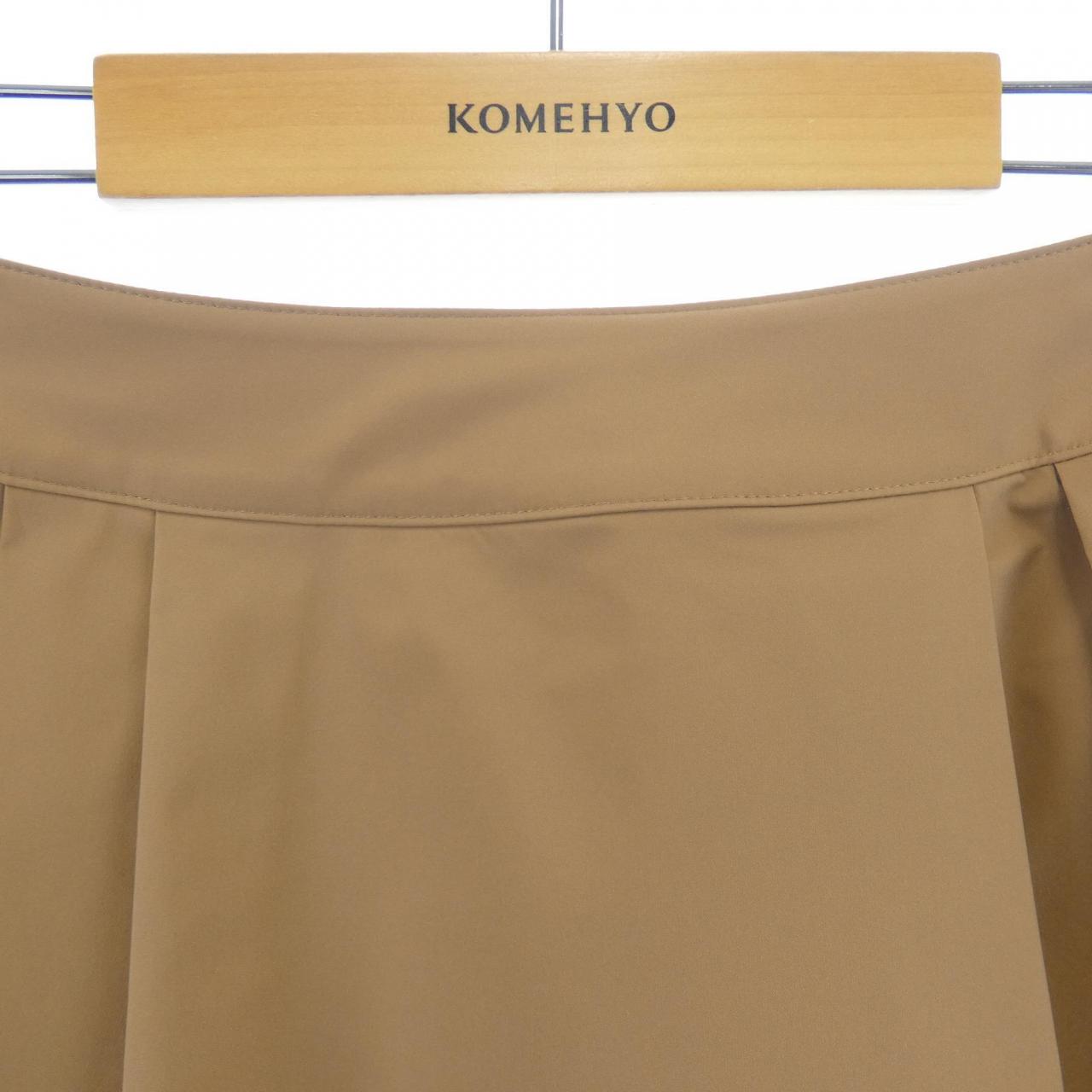 トゥービーシック TO BE CHIC スカート