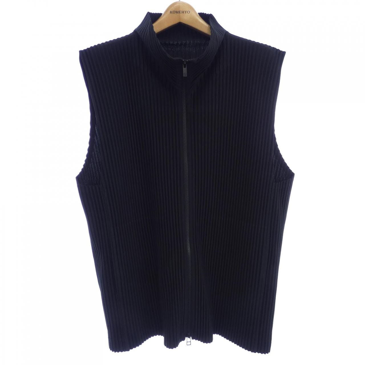 Homme Plisse HOMME PLISSE HP51JE112 Vest