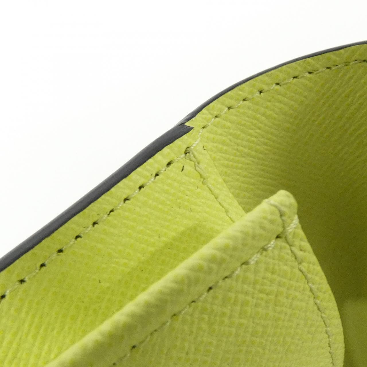 ルイヴィトン タイガ ラマ ポルトフォイユ ブラザ M14131 財布