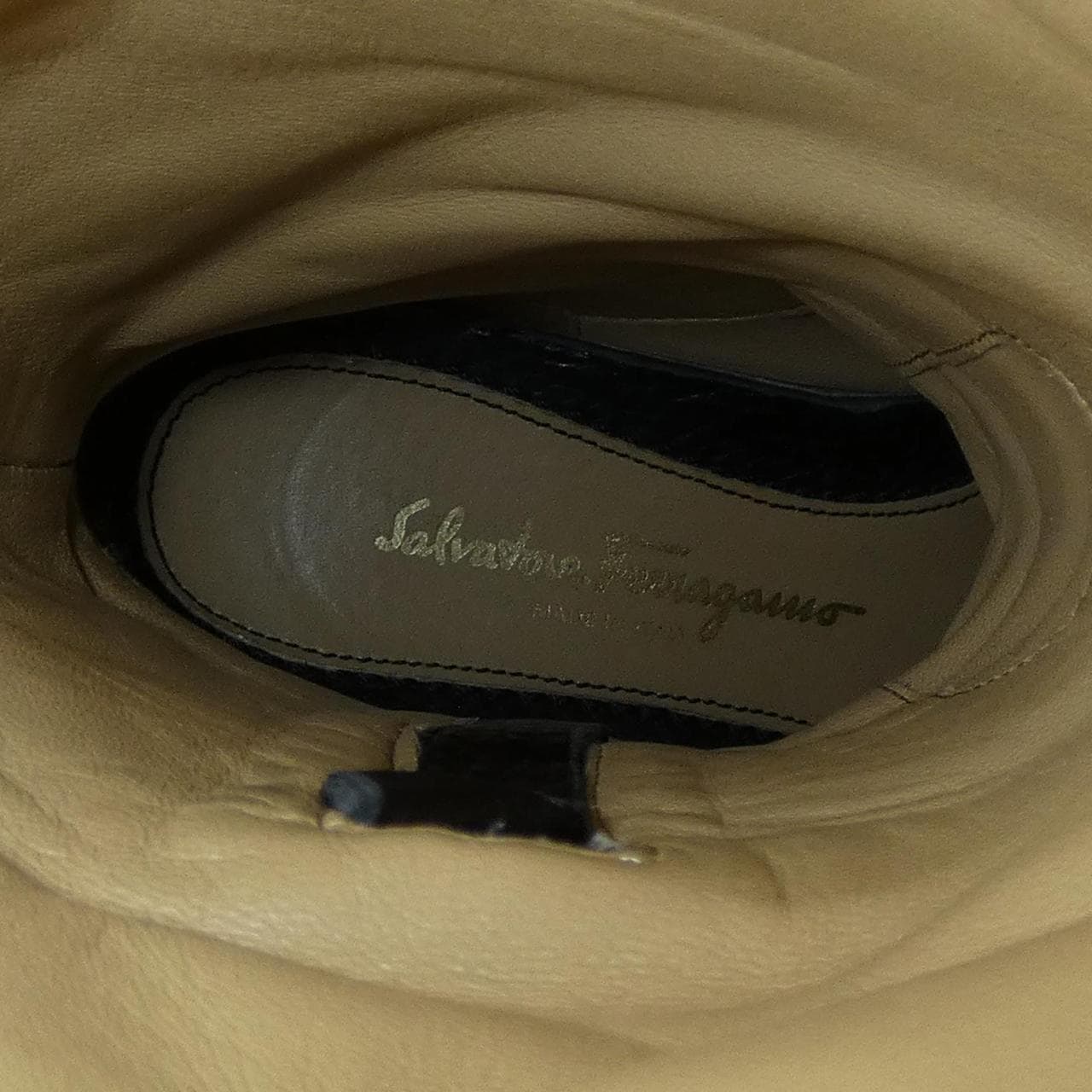 サルヴァトーレフェラガモ SALVATORE FERRAGAMO ブーツ