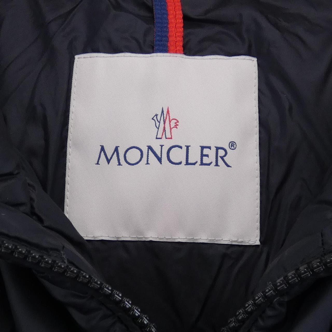モンクレール MONCLER ダウンジャケット