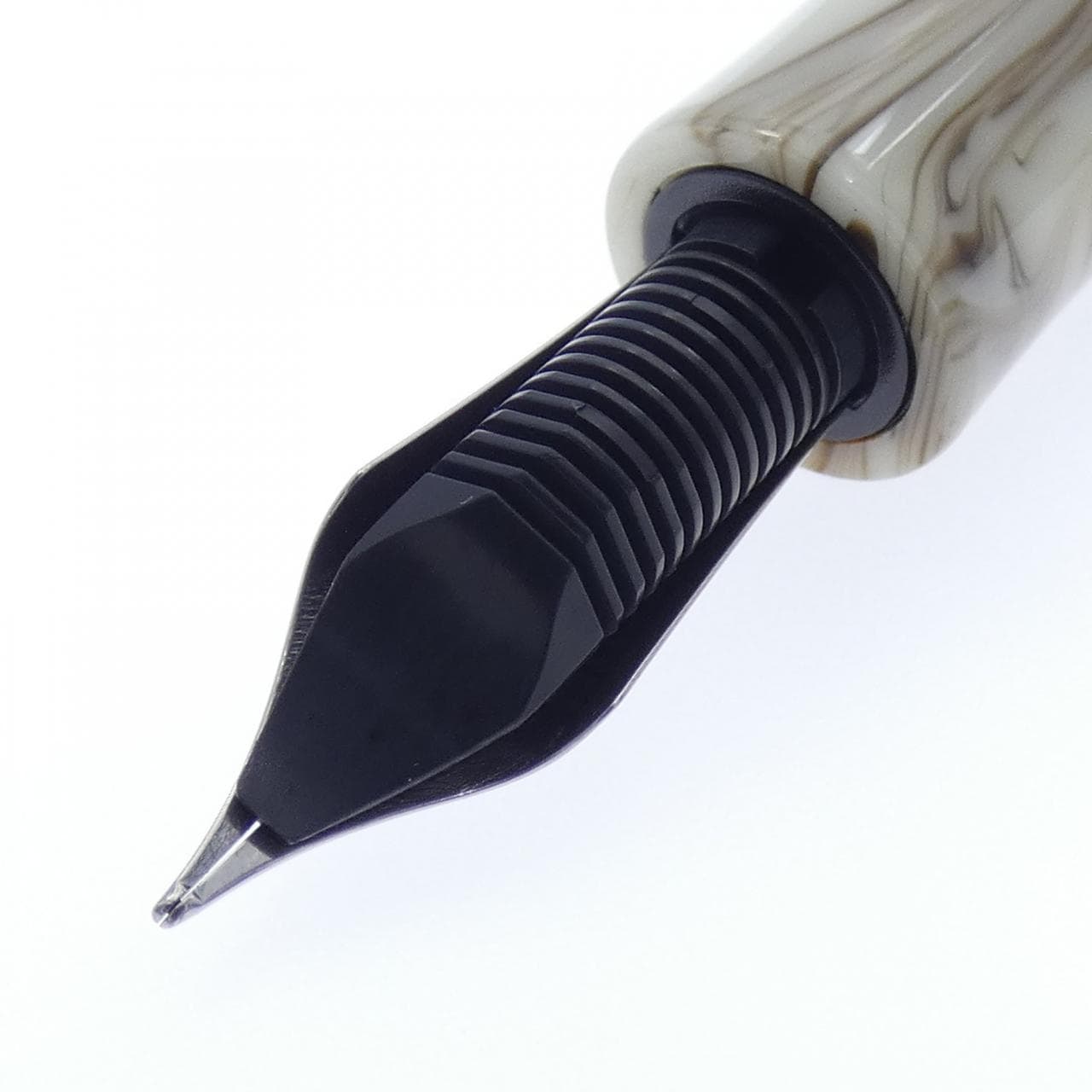 デルタ シーウッドダークブラウン 万年筆