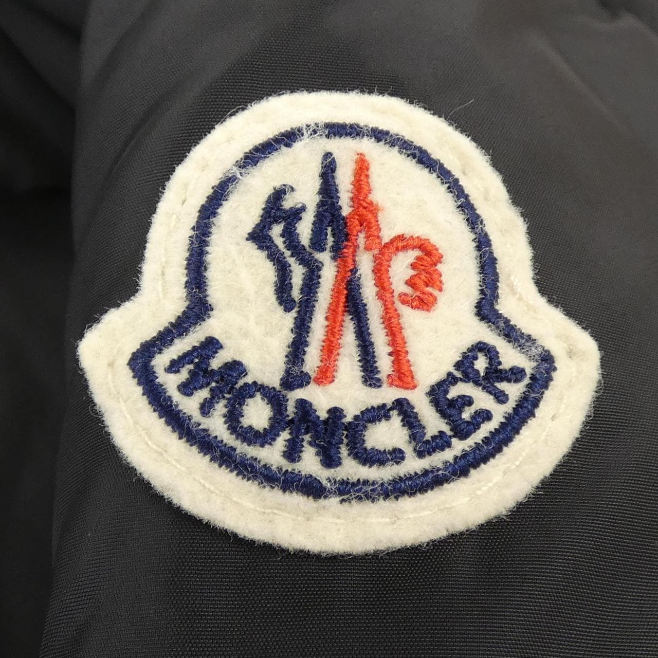 モンクレール MONCLER LENAR ダウンジャケット