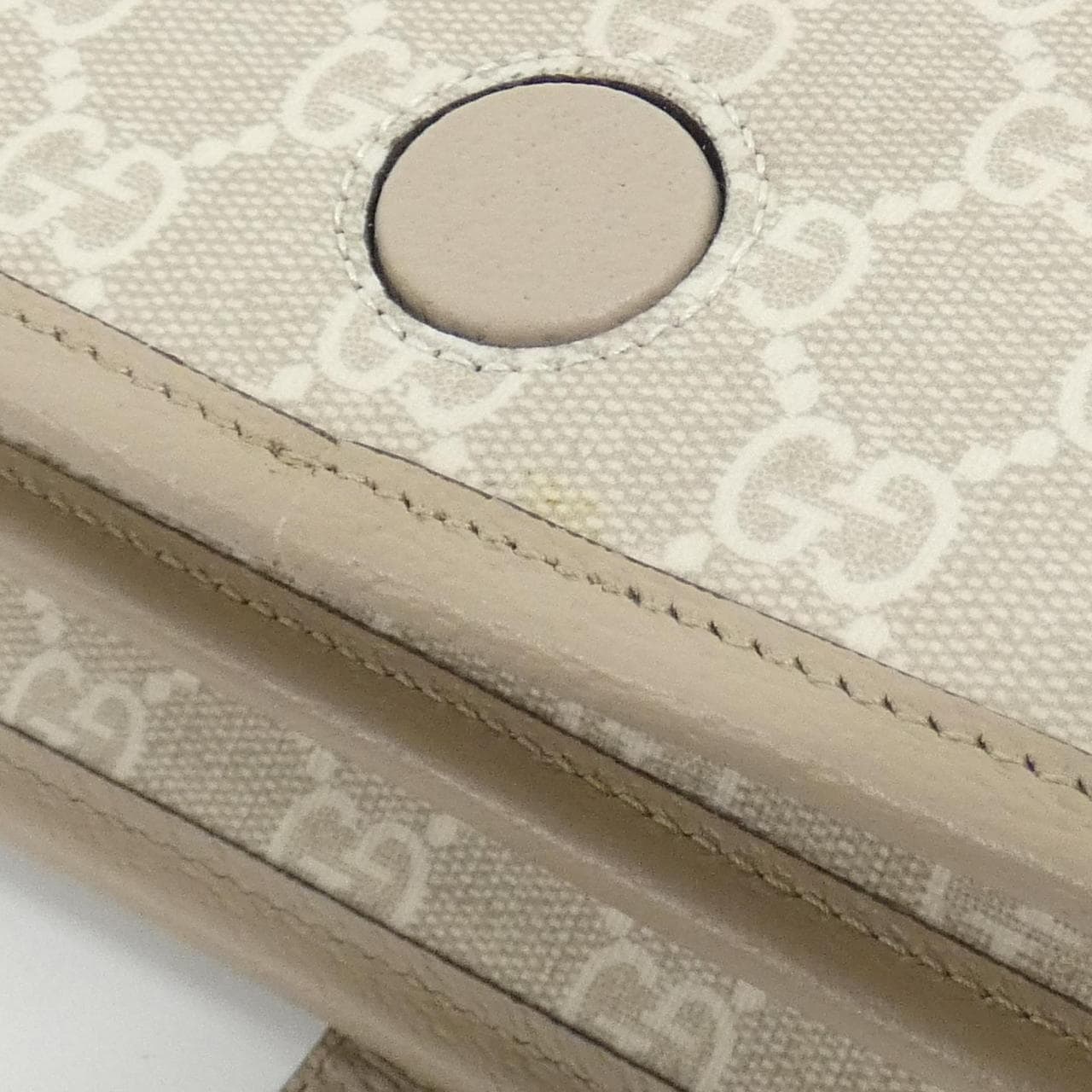 グッチ 671620 UULBT ショルダーバッグ