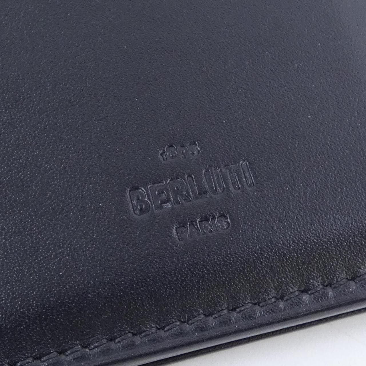 ベルルッティ Berluti サンタルスクリットレザージップロング WALLET