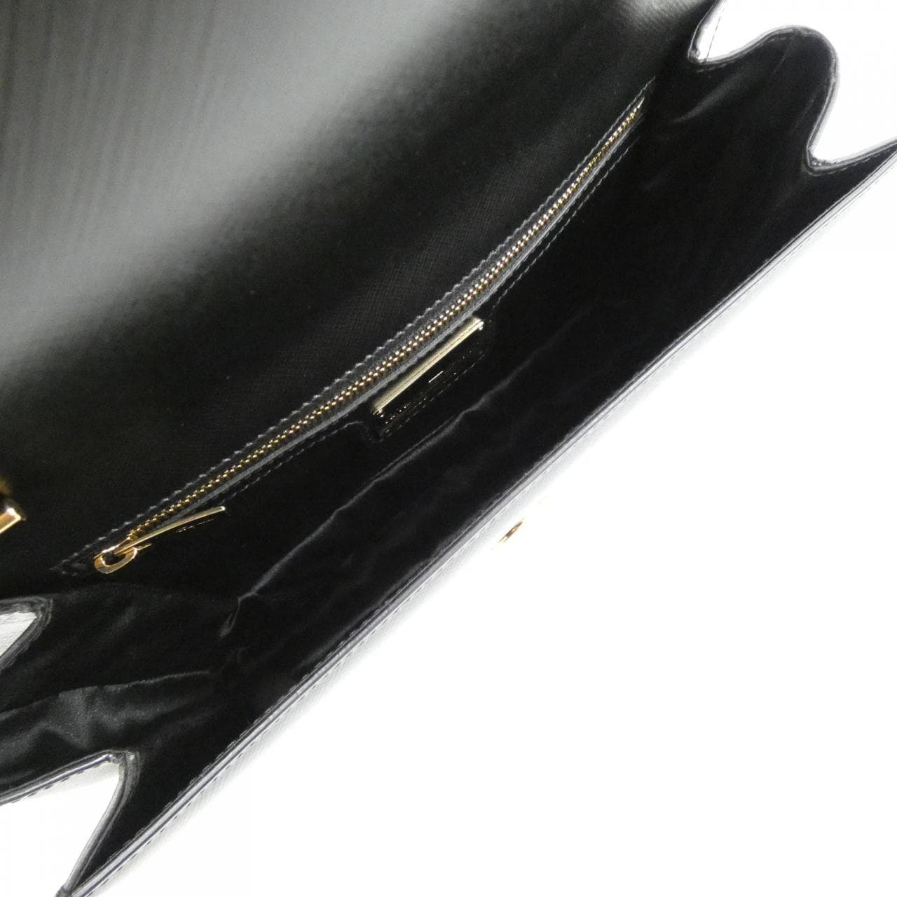 サルヴァトーレフェラガモ GINNY 21 E480 ショルダーバッグ