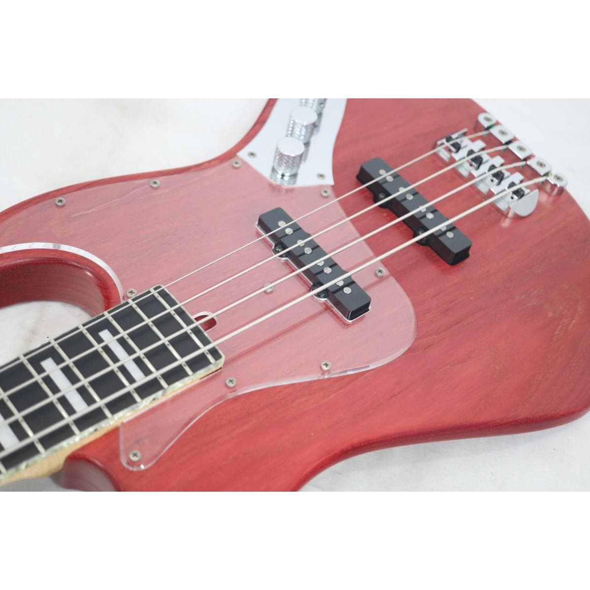 ＢＡＣＣＨＵＳ　　ＷＯＯＤＬＩＮＥ　ＡＳＨ　４／Ｅ
