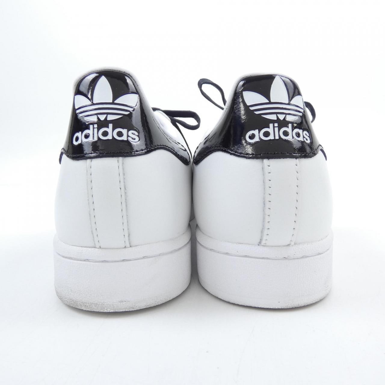 アディダス ADIDAS JP9677 スニーカー