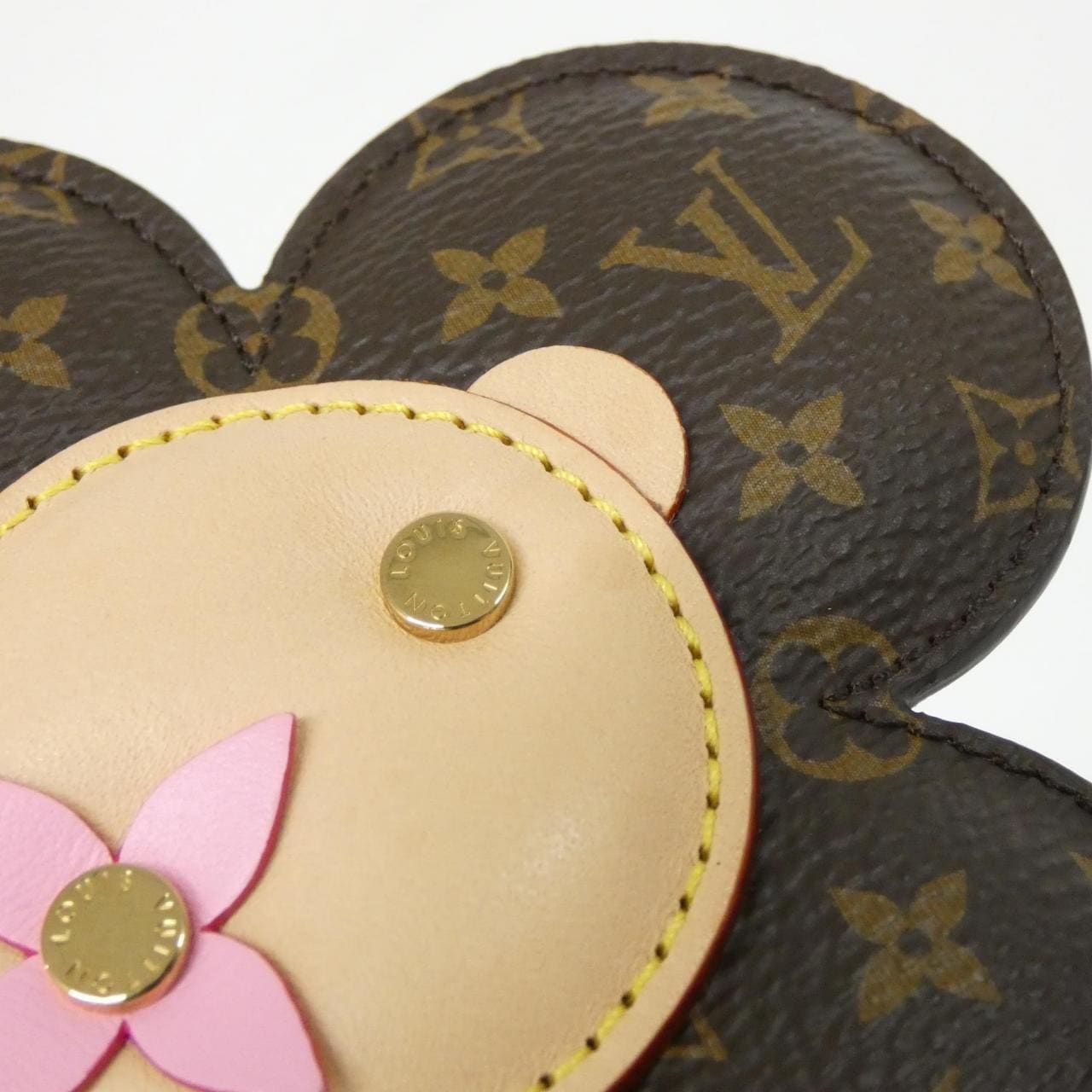 ルイヴィトン モノグラム バッグチャーム ヴィヴィエンヌ M03818 キーリング