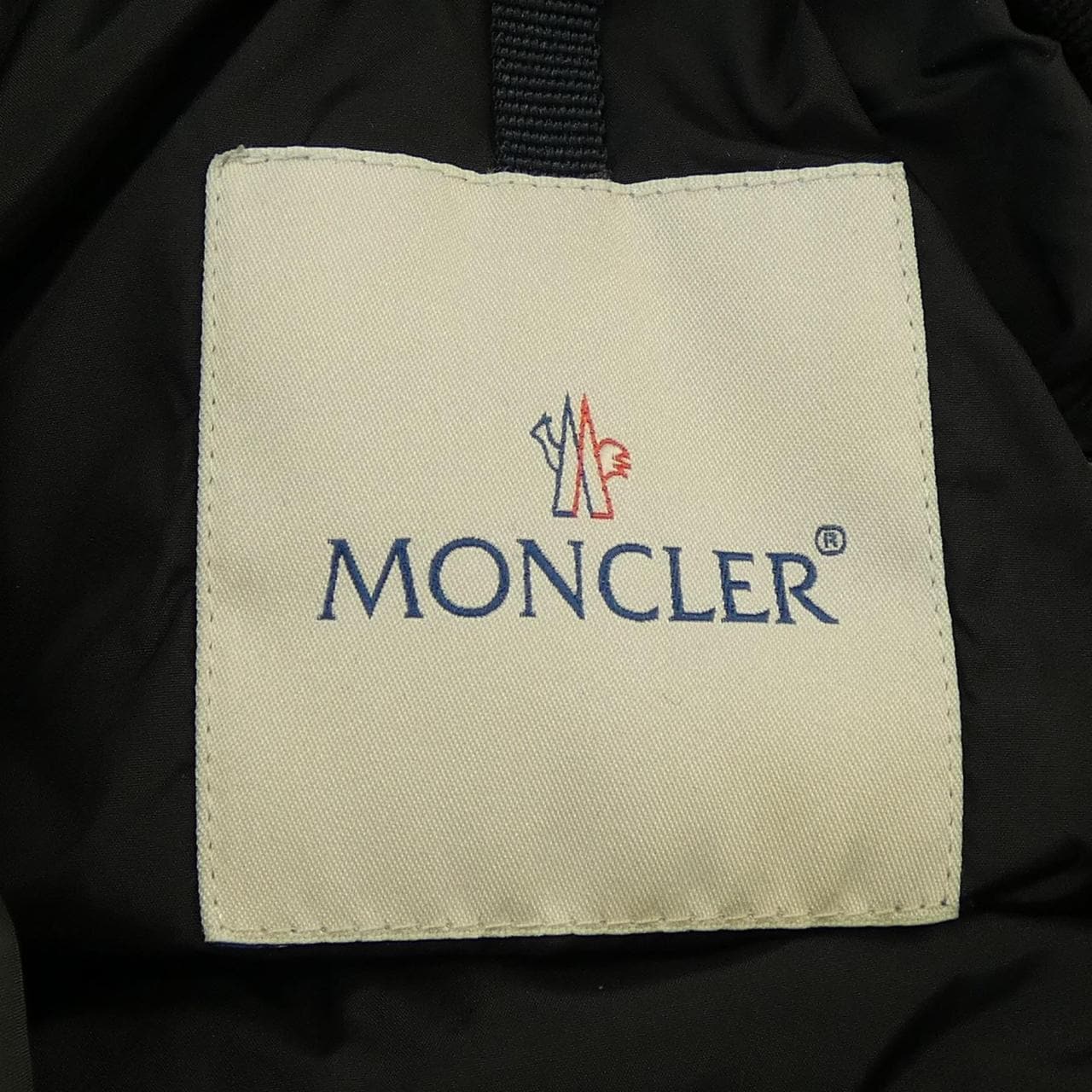 モンクレール MONCLER ダウンジャケット