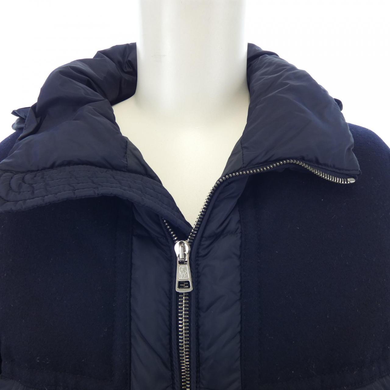モンクレール MONCLER ダウンジャケット
