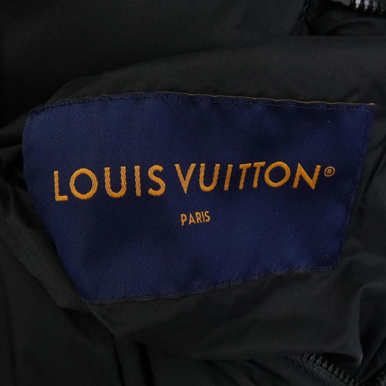 ルイヴィトン LOUIS VUITTON リバーシブルウインタリーダウンパーカ HOK50ETI4 ダウンコート