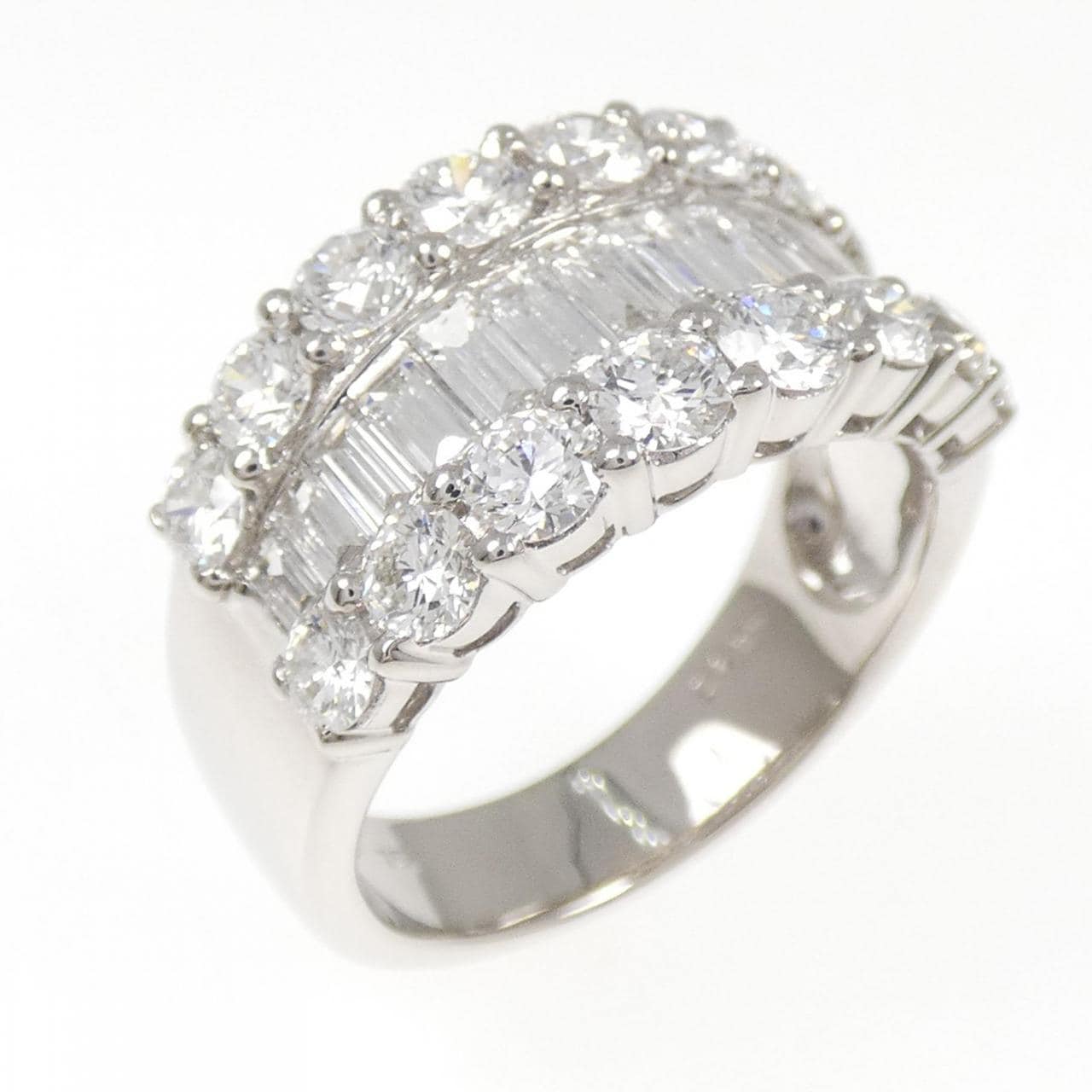 K18WG ダイヤモンド リング 2.96CT
