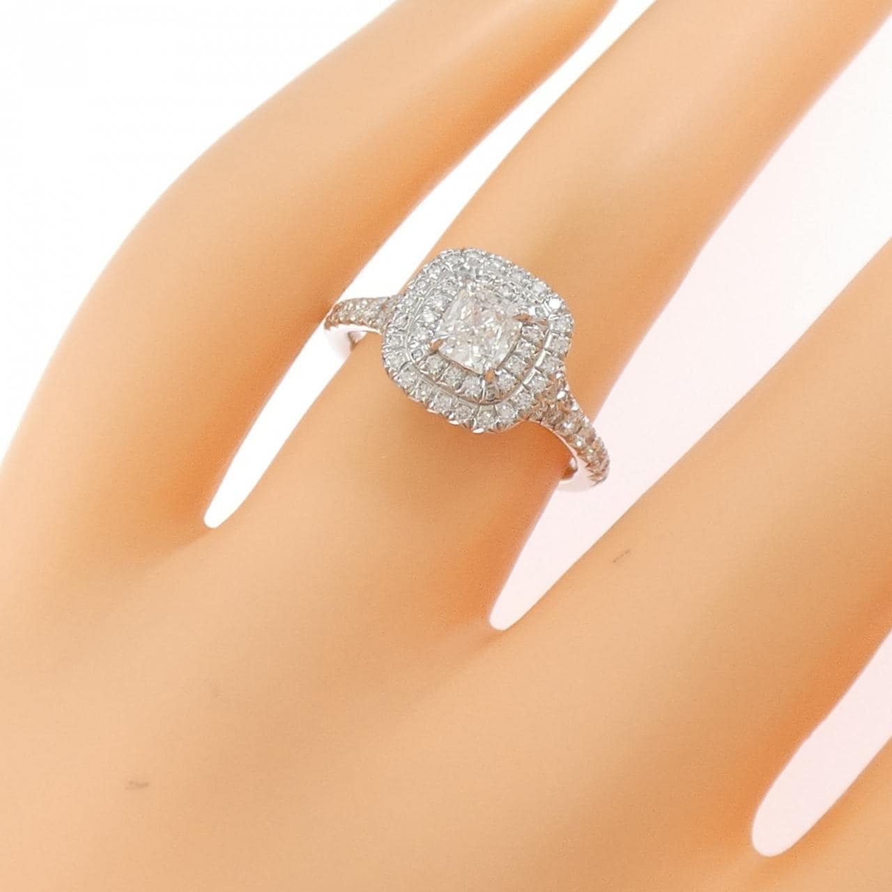 ティファニー ソレスト リング 0.45CT G VS1