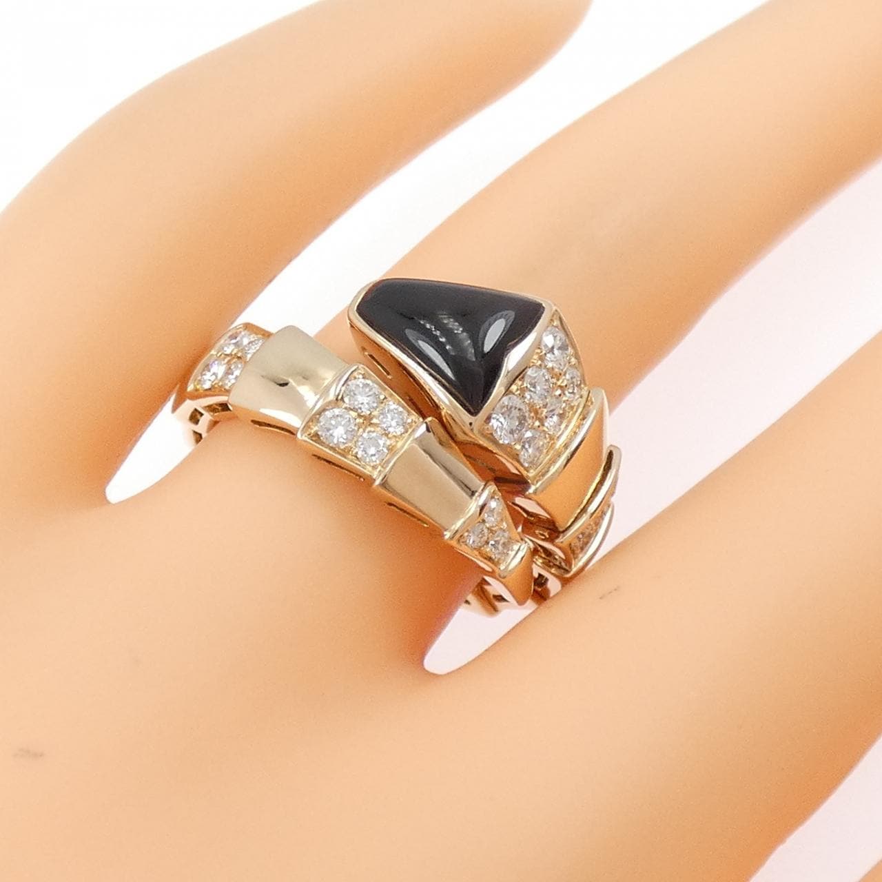 ブルガリ セルペンティ リング