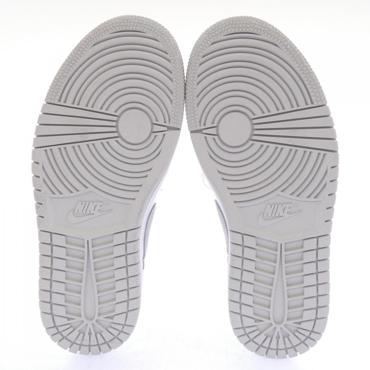 ナイキ ジョーダン NIKE JORDAN CZ0775-100 スニーカー