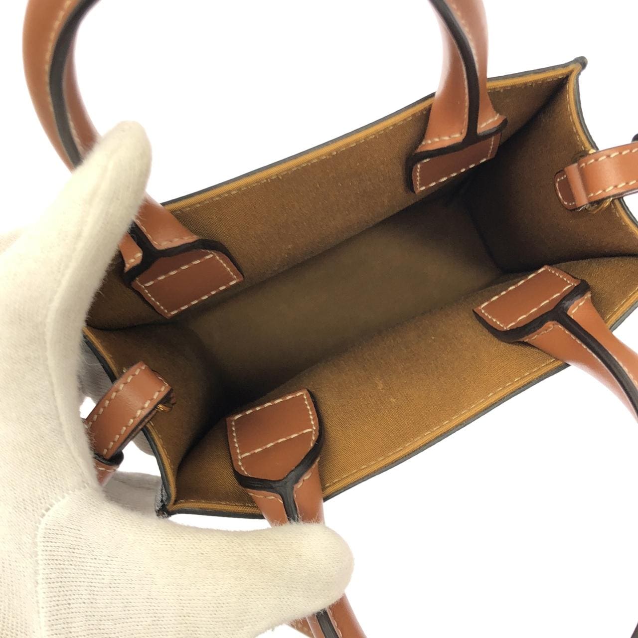 セリーヌ ミニ バーティカル カバ 194372BZK バッグ