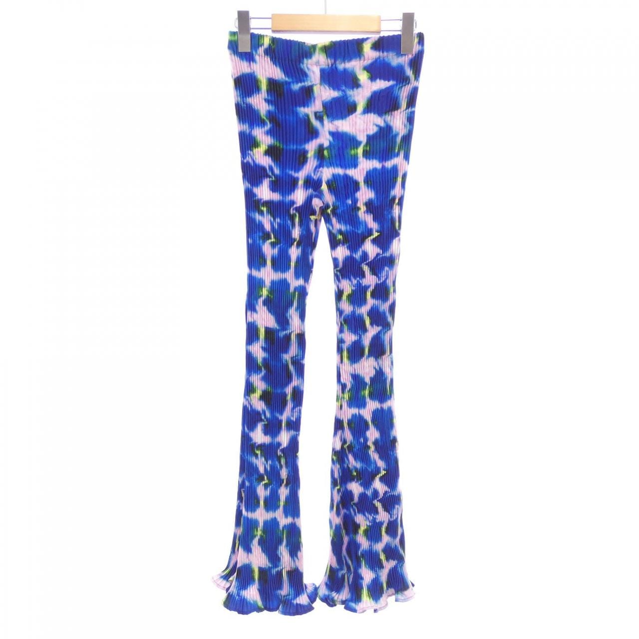 julia heuer パンツ