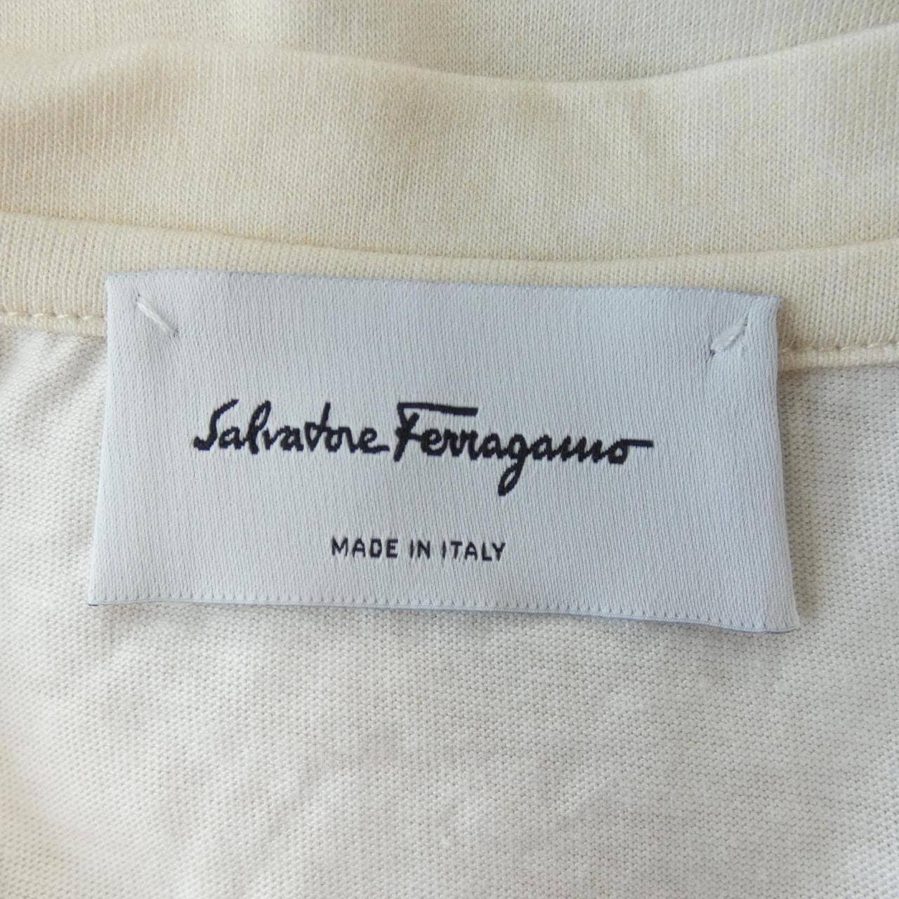 サルヴァトーレフェラガモ SALVATORE FERRAGAMO Tシャツ