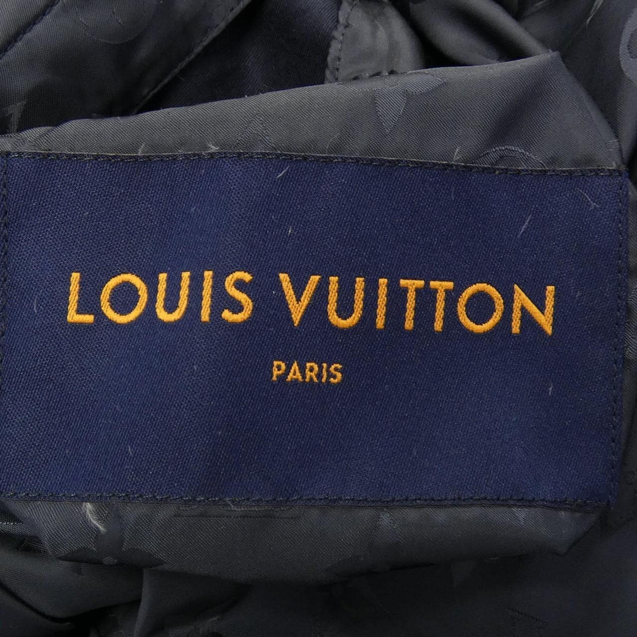 ルイヴィトン LOUIS VUITTON HFB47WGHK ダウンジャケット