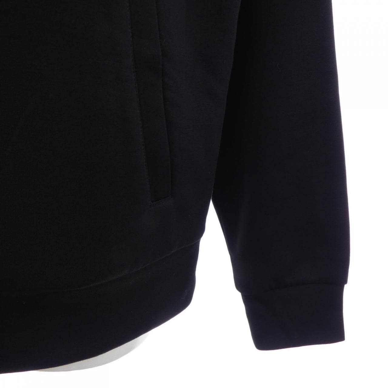 プラダ PRADA トライアングルロゴ UJL20D SOOO 11JE トップス
