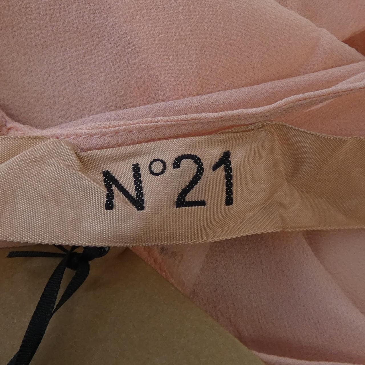 ヌメロヴェントゥーノ N°21 ワンピース