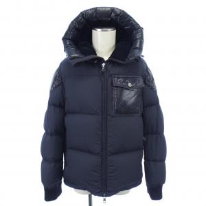 モンクレール MONCLER ダウンジャケット