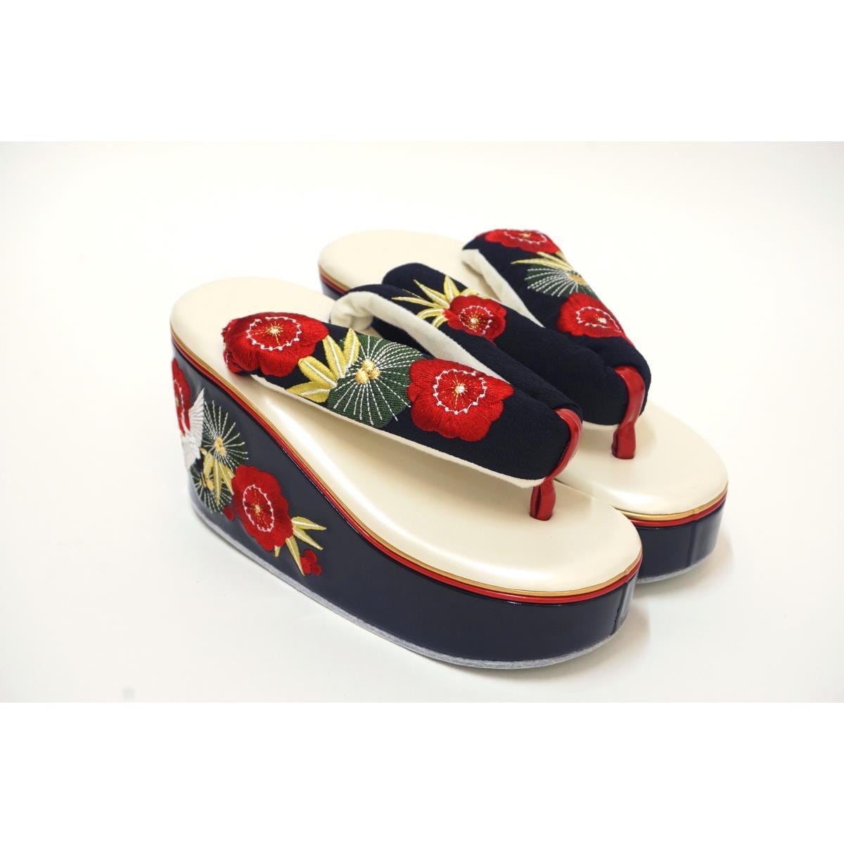 【新品】女草履　松竹梅　Ｆサイズ