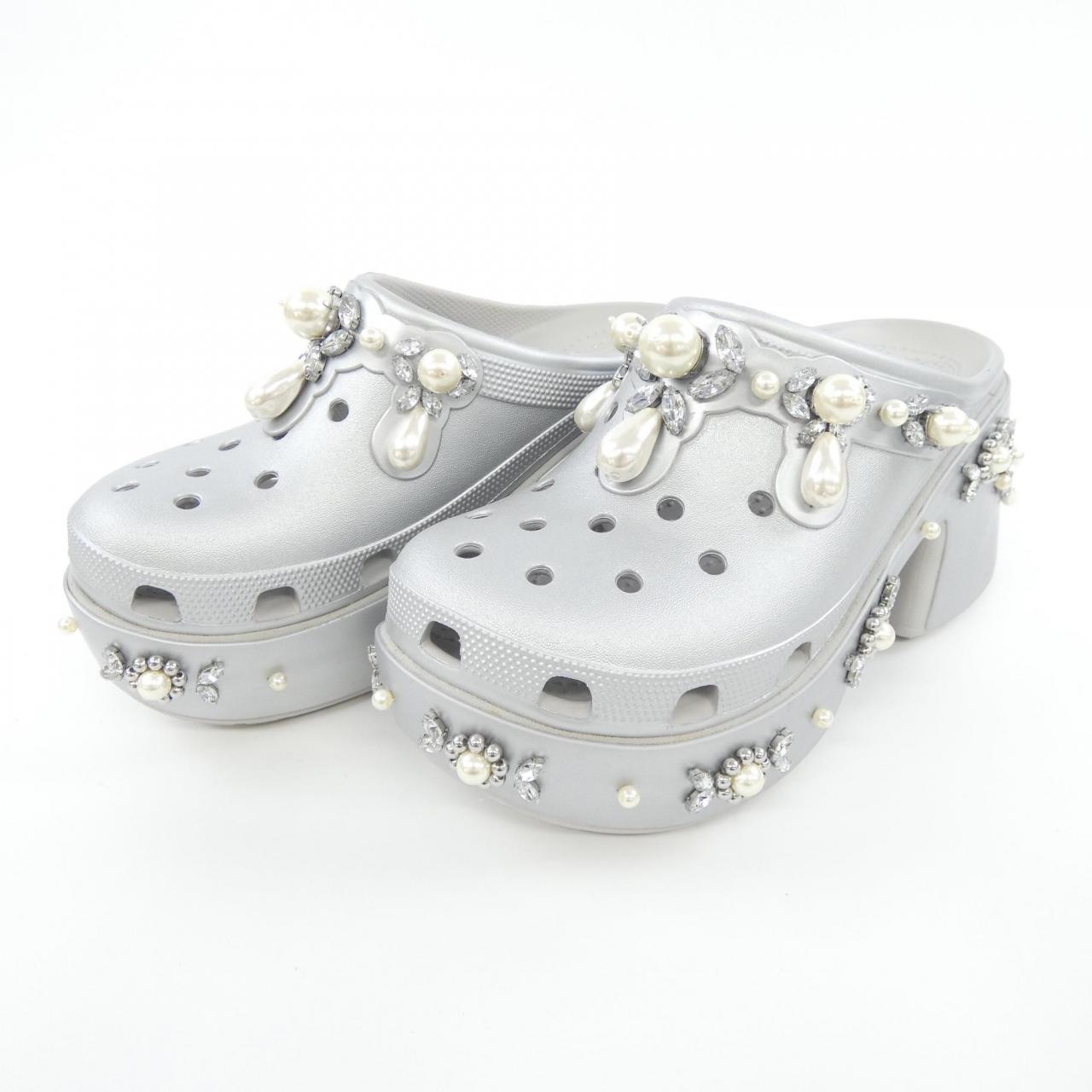 crocs サンダル