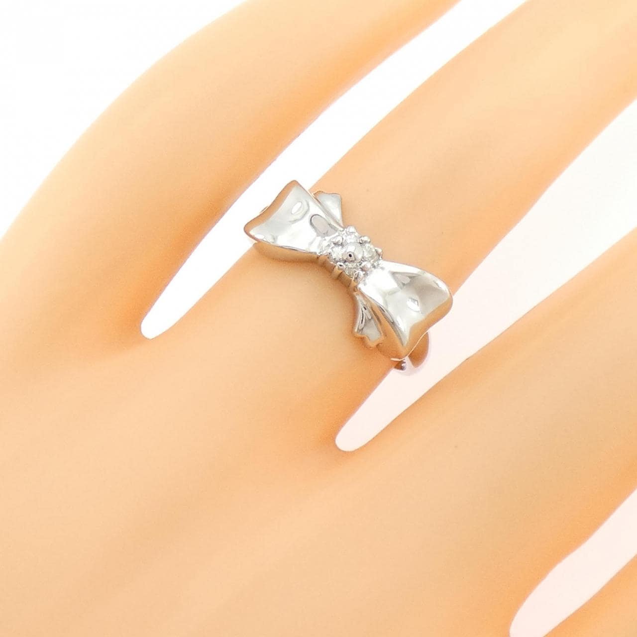 PT900 リボン ダイヤモンド リング 0.05CT