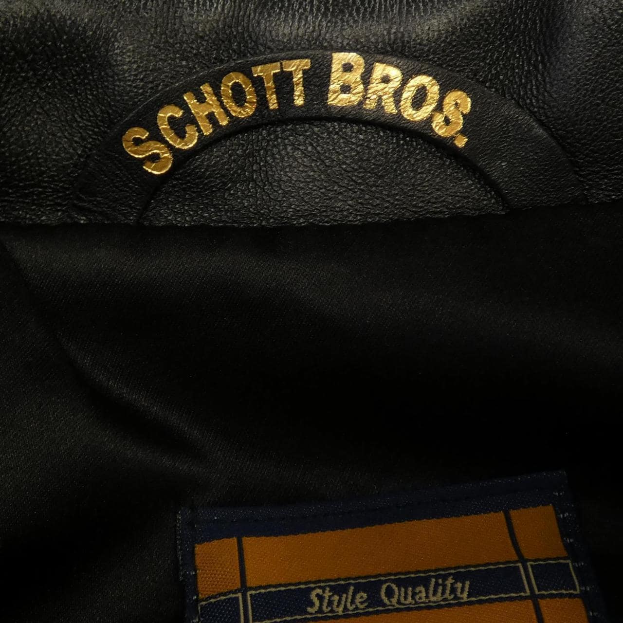 ショット SCHOTT レザーライダースジャケット