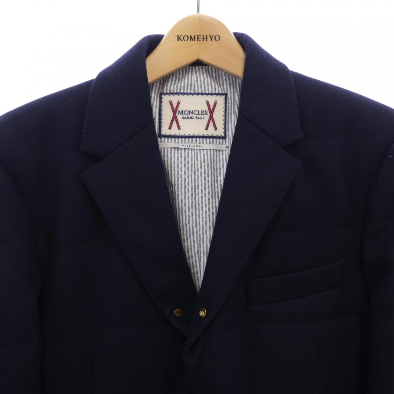 モンクレールガムブルー MONCLER GAMMEBLEU 23913000300 ダウンジャケット
