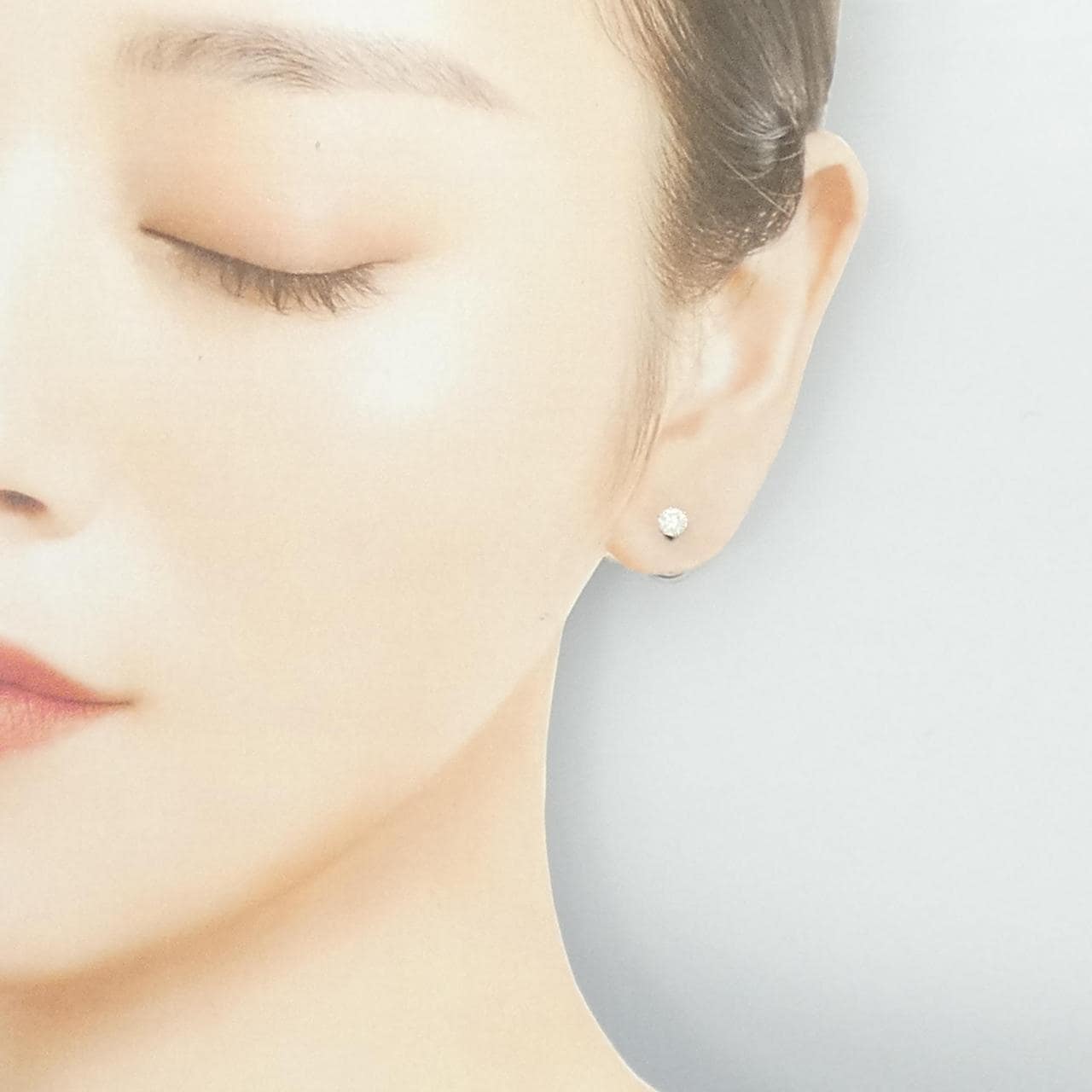 PT900/K18WG ダイヤモンド ピアス 0.548CT