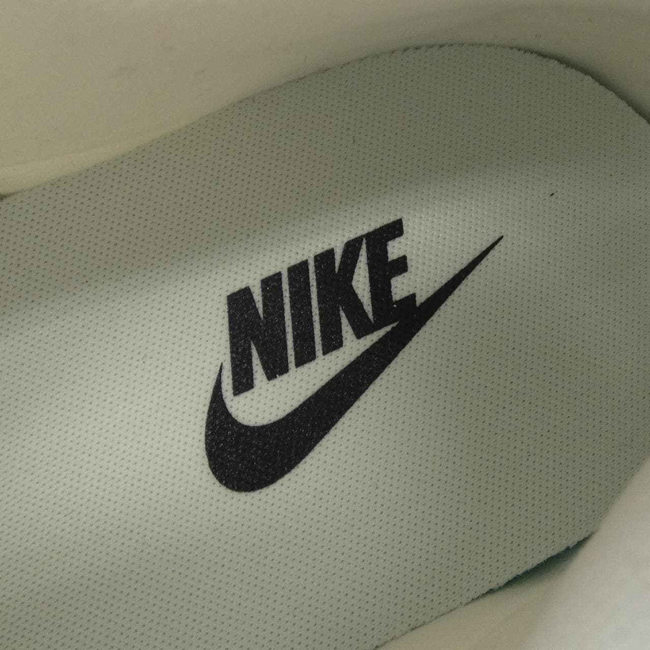 ナイキ NIKE DV1238-103 スニーカー