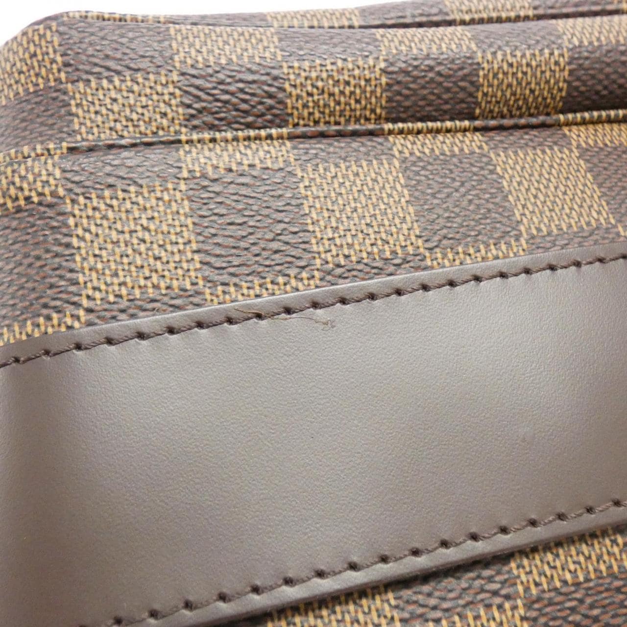 LOUIS VUITTON Damier Naviglio N45255 单肩包