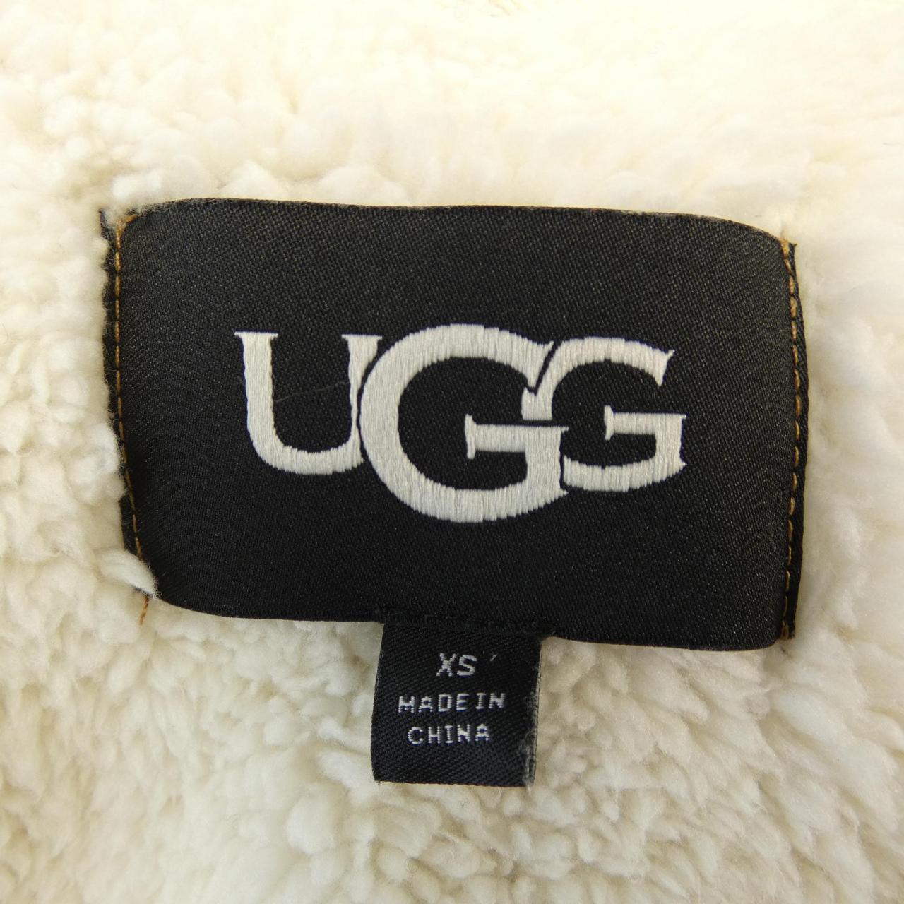 アグ UGG パーカー