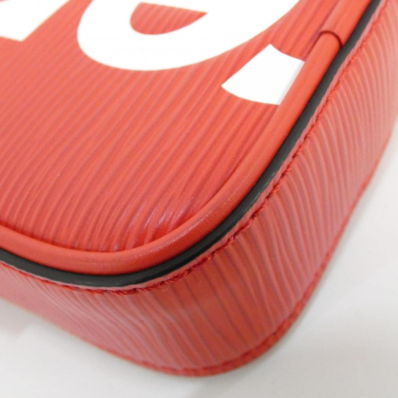 ルイヴィトン エピ(SUPREME) ダヌーブ PPM M53434 ショルダーバッグ