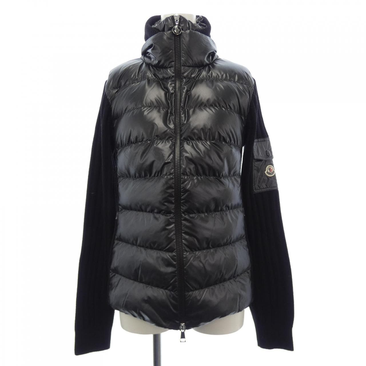 モンクレール MONCLER ダウンジャケット