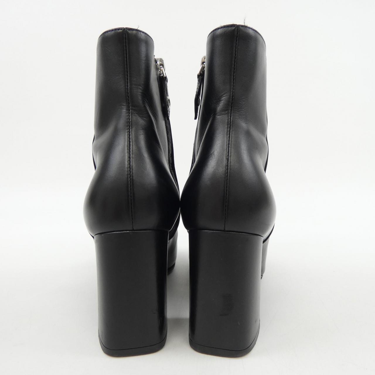 ルイヴィトン LOUIS VUITTON ルイーズライン ブーツ