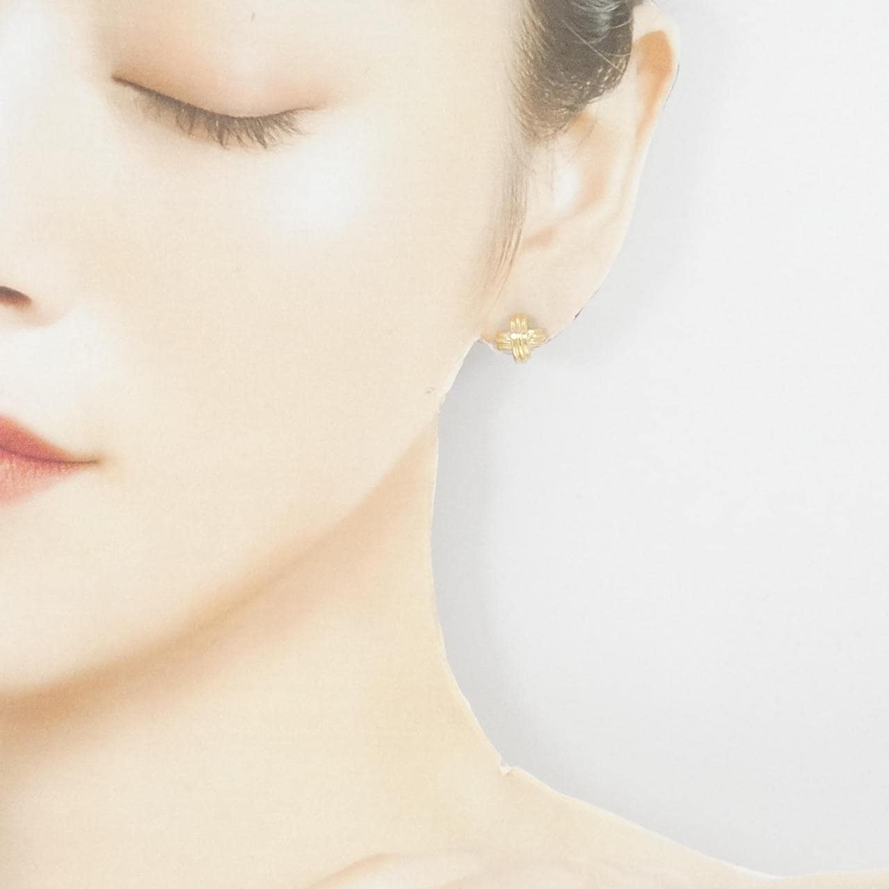 ティファニー シグネチャー ミニ ピアス