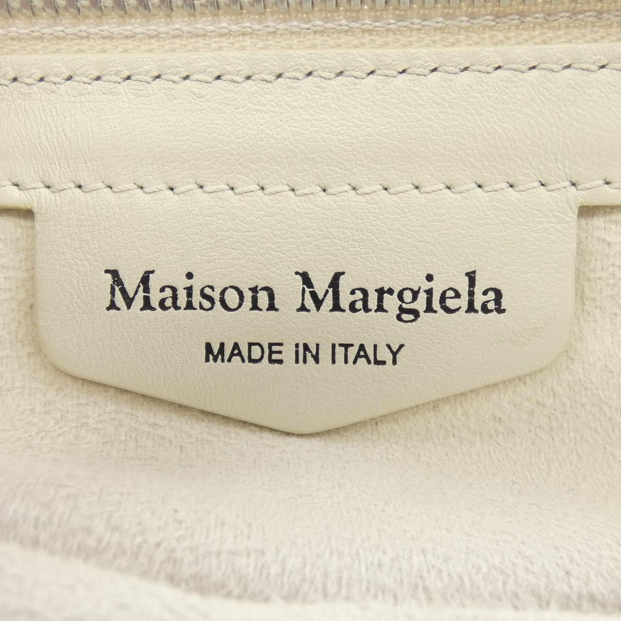 メゾンマルジェラ Maison Margiela 5AC S56WG0082 BAG