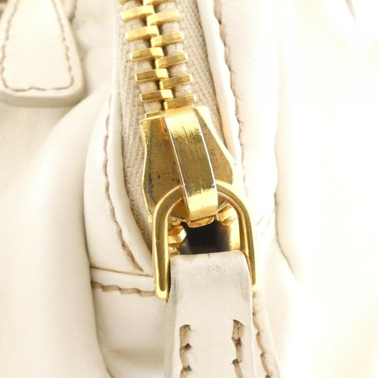 ミュウミュウ RN0509 バッグ