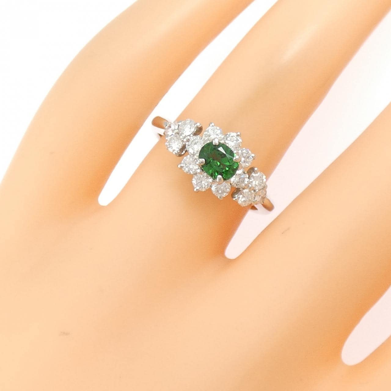 PT900 グリーンガーネット リング 0.42CT