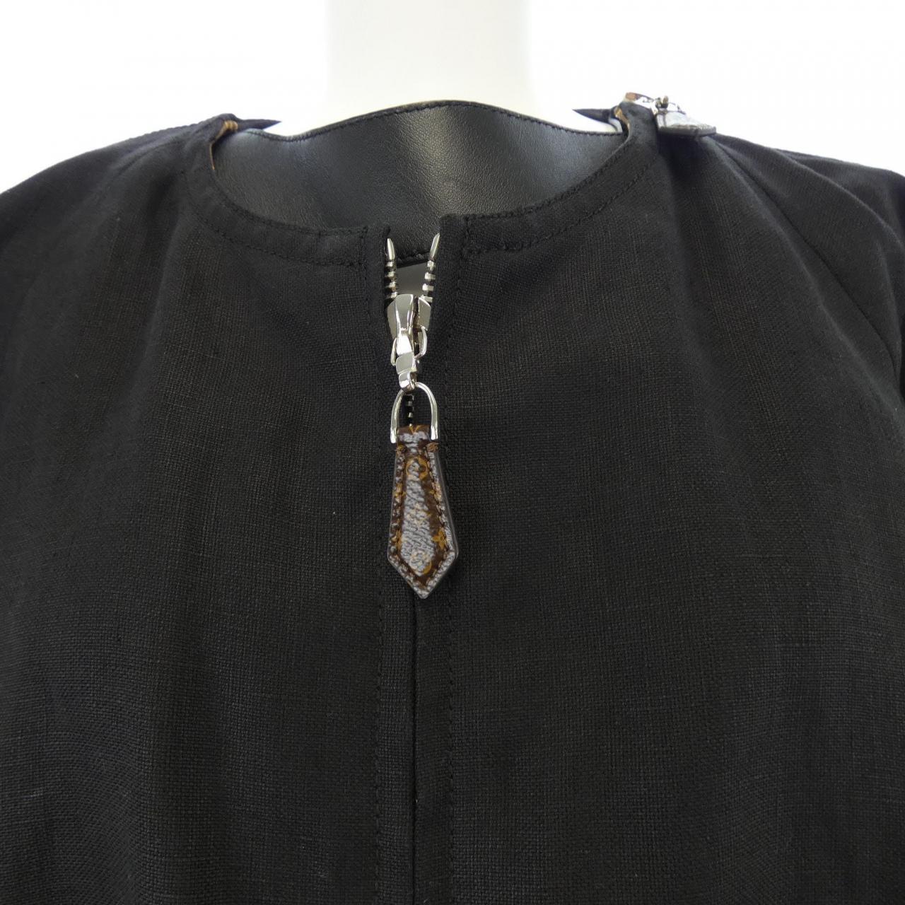 ルイヴィトン LOUIS VUITTON FGJA95JMV ベスト