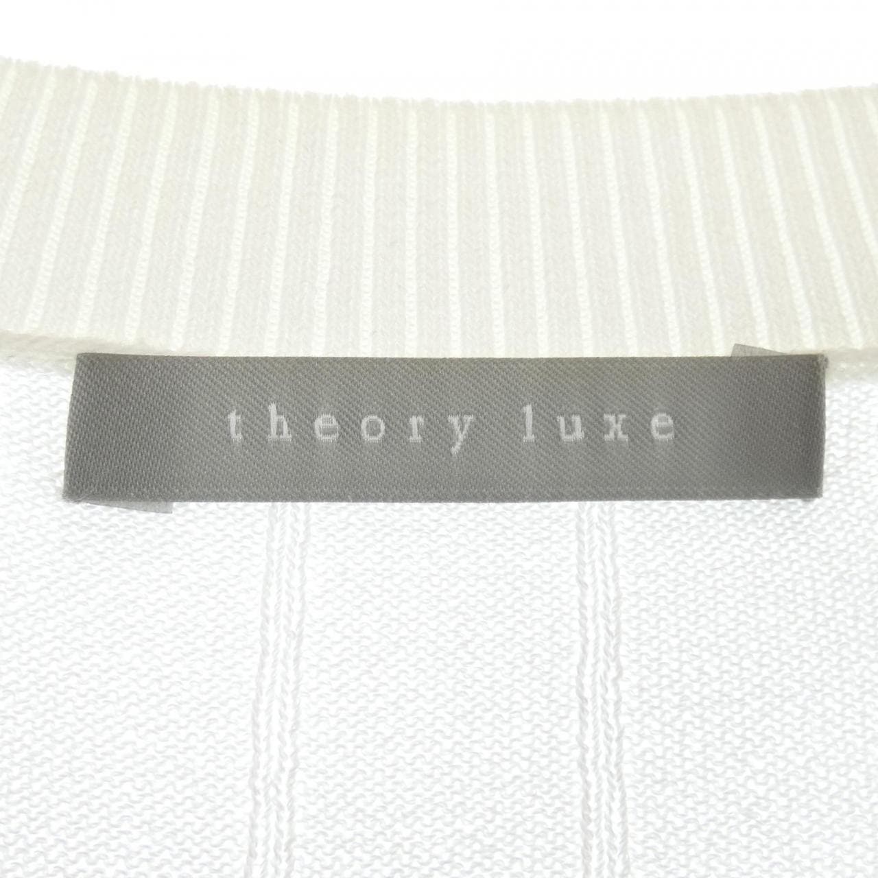 塞奥莉露Theory luxe上衣