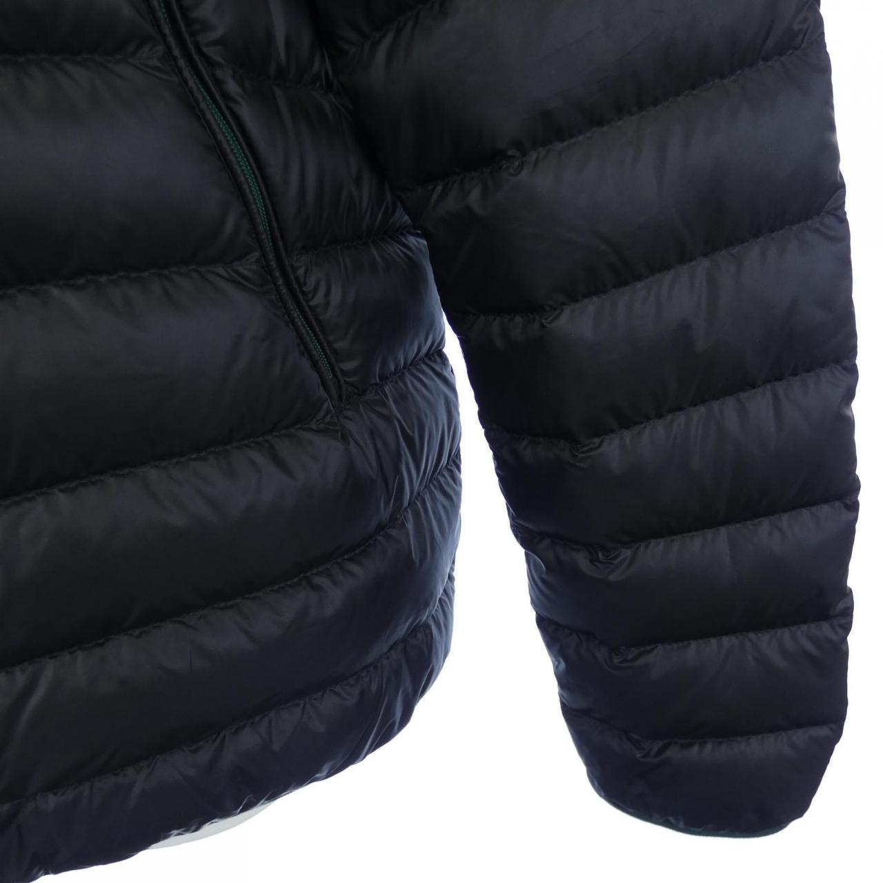 モンクレール MONCLER ダウンジャケット